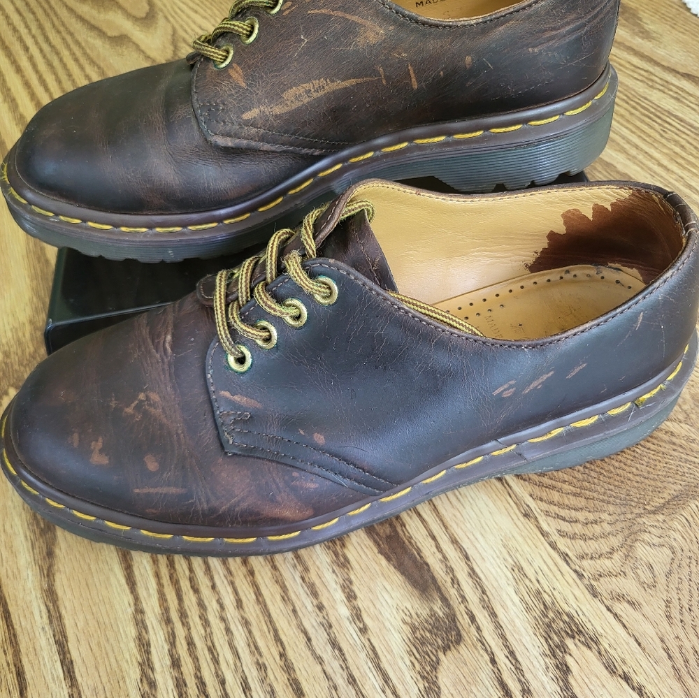Vintage Dr. Martens Distressed Brown Leather Oxfords - Picture 6 of 8